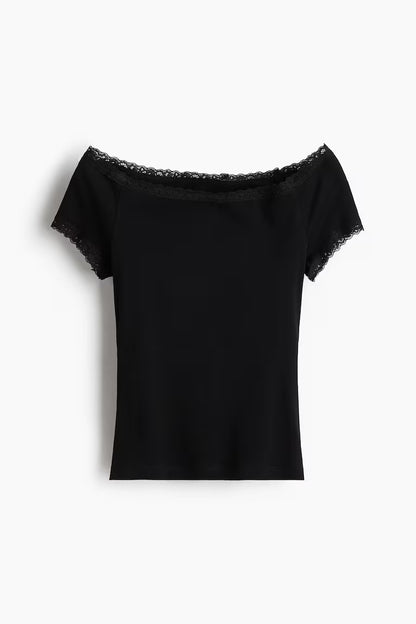Off-the-shoulder top